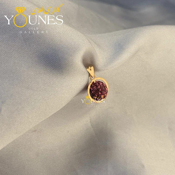 تصویر دوم آویز سواروسکی گوی صورتی طلا